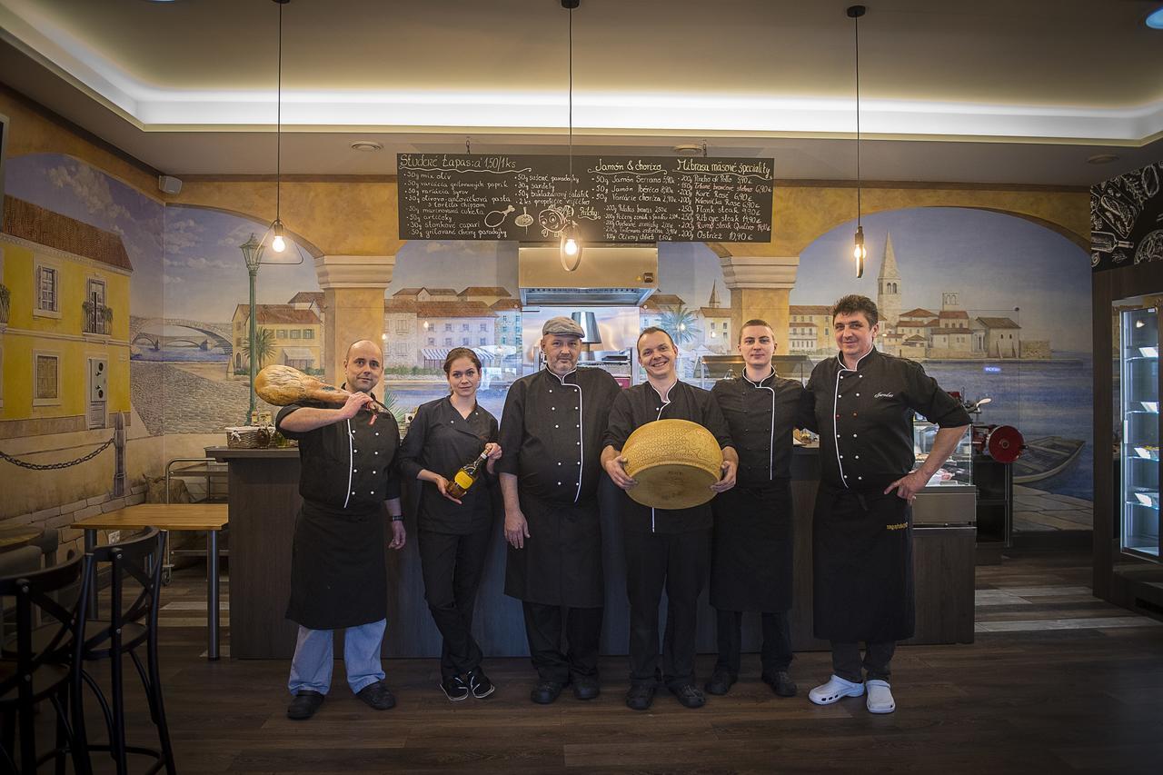 Villa Plaza Boutique Hotel & Spa Пряшів Екстер'єр фото