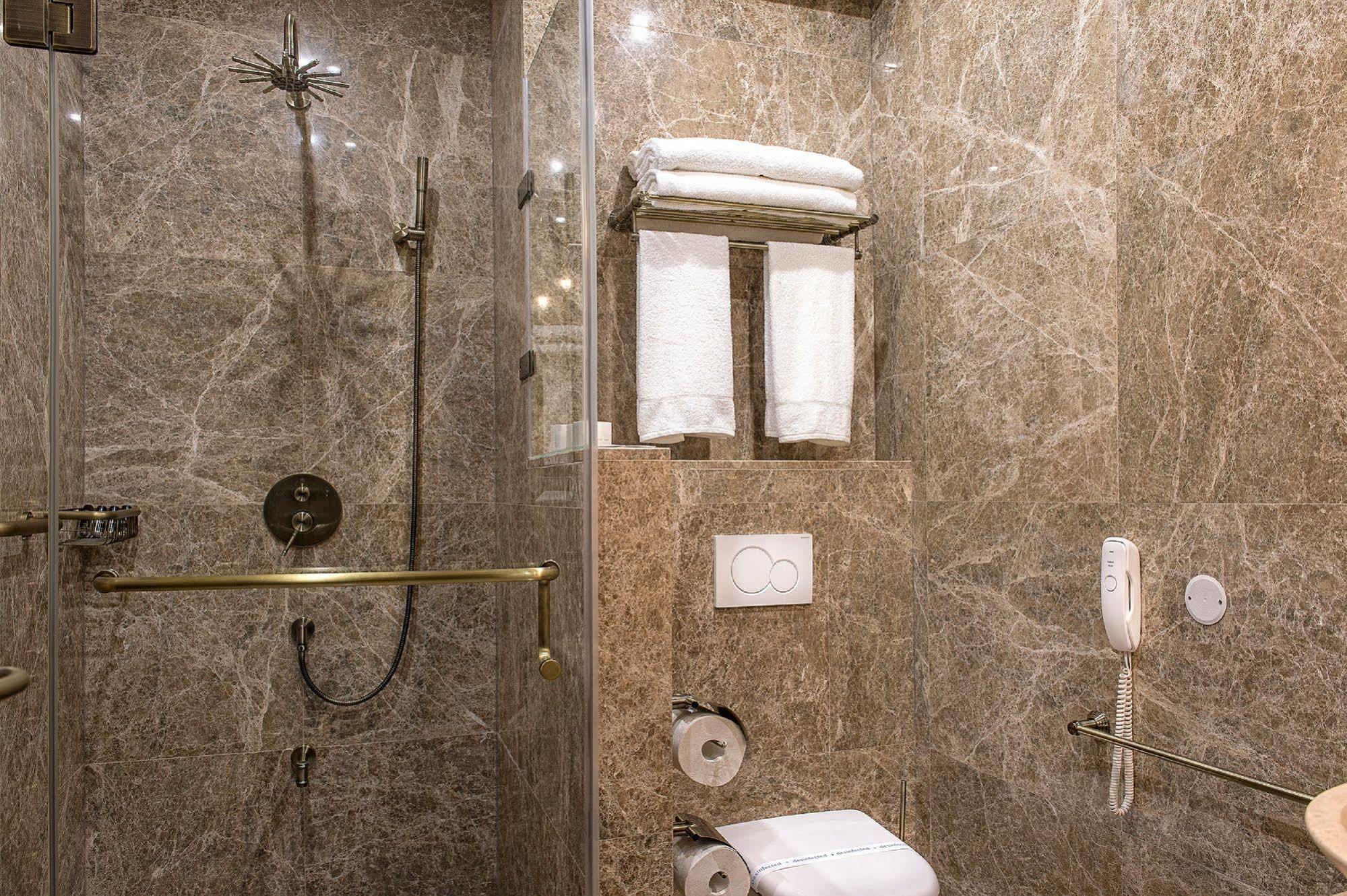 Villa Plaza Boutique Hotel & Spa Пряшів Екстер'єр фото